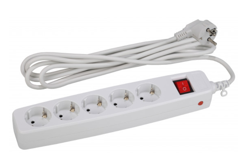 Сетевой фильтр  5гнезд  4м. с заземляющими контактами со шторками с выключателем SF-5es-4m-W нов.уп. коробка ЭРА